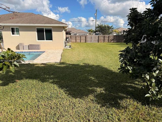 30660 SW 193rd Ave, Homestead, FL 33030