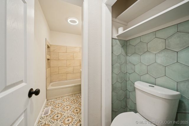 16 W 40th Street, Sand Springs, OK 74063