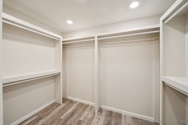 16 W 40th Street, Sand Springs, OK 74063