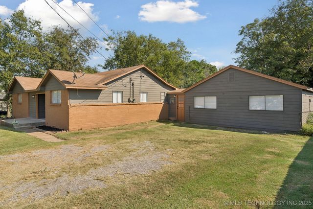 16 W 40th Street, Sand Springs, OK 74063