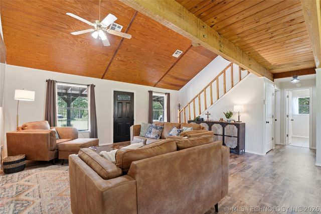 17916 N 124th West Avenue, Skiatook, OK 74070
