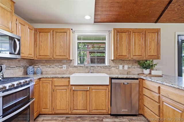 17916 N 124th West Avenue, Skiatook, OK 74070