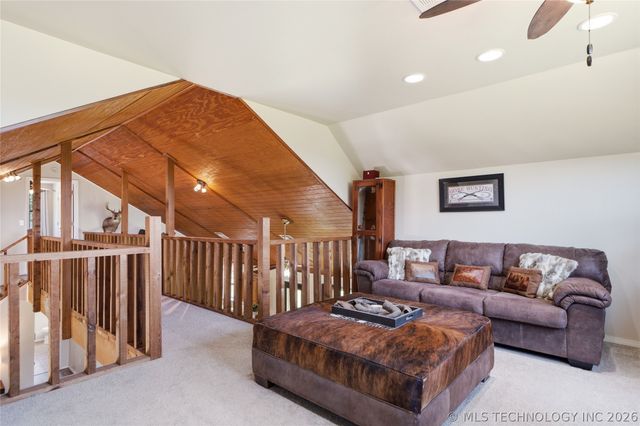 17916 N 124th West Avenue, Skiatook, OK 74070
