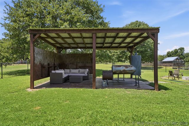 17916 N 124th West Avenue, Skiatook, OK 74070