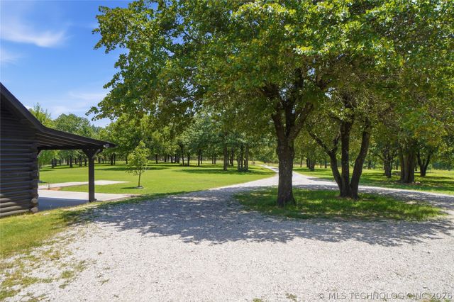 17916 N 124th West Avenue, Skiatook, OK 74070