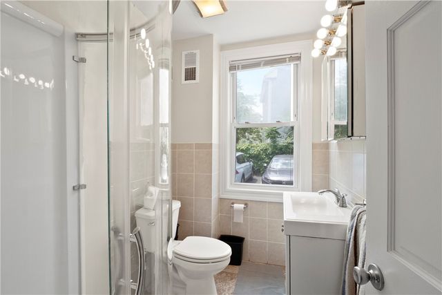 20 Governor Street, Providence, RI 02906