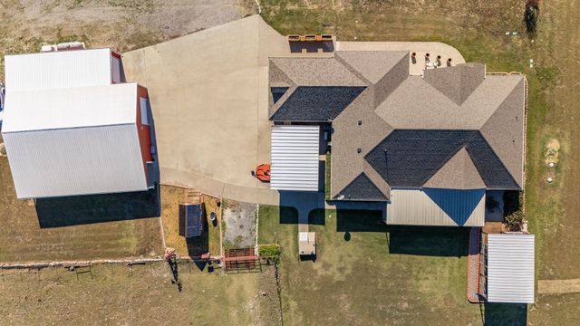 3794 County Road 1089, Celeste, TX 75423