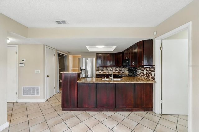 7925 TUMBLESTONE DRIVE, Orlando, FL 32819