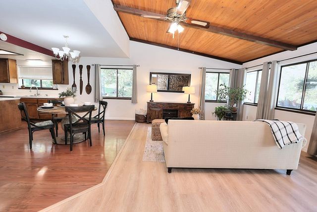 5421 Shooting Star Rd, Pollock Pines, CA 95726