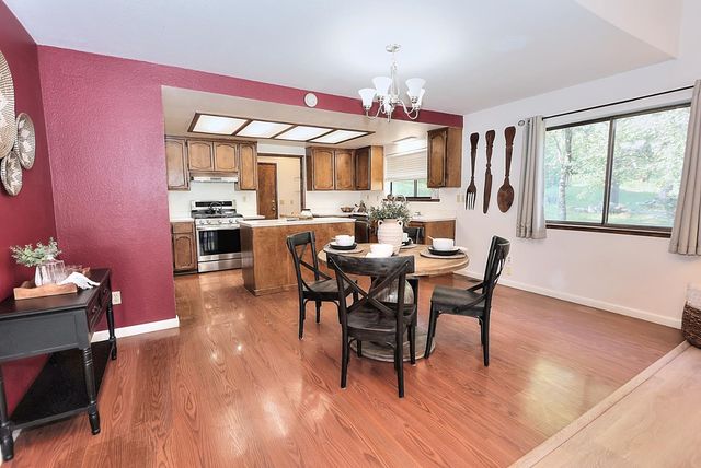 5421 Shooting Star Rd, Pollock Pines, CA 95726