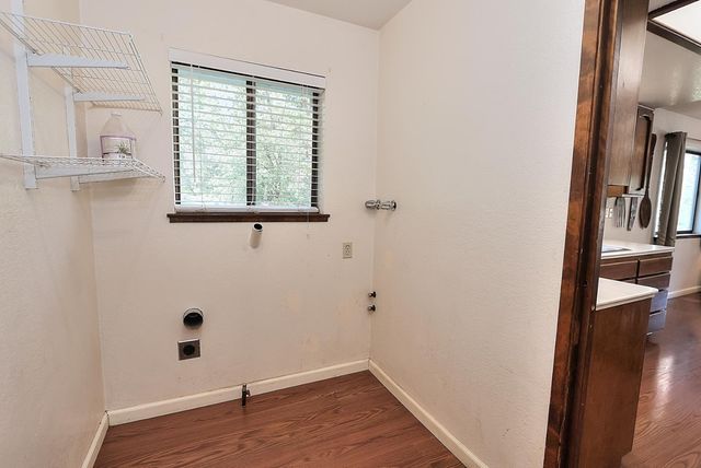 5421 Shooting Star Rd, Pollock Pines, CA 95726