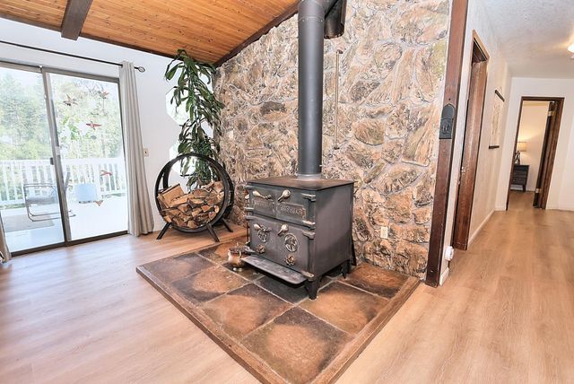 5421 Shooting Star Rd, Pollock Pines, CA 95726