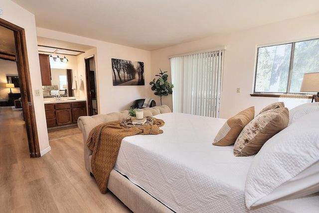 5421 Shooting Star Rd, Pollock Pines, CA 95726