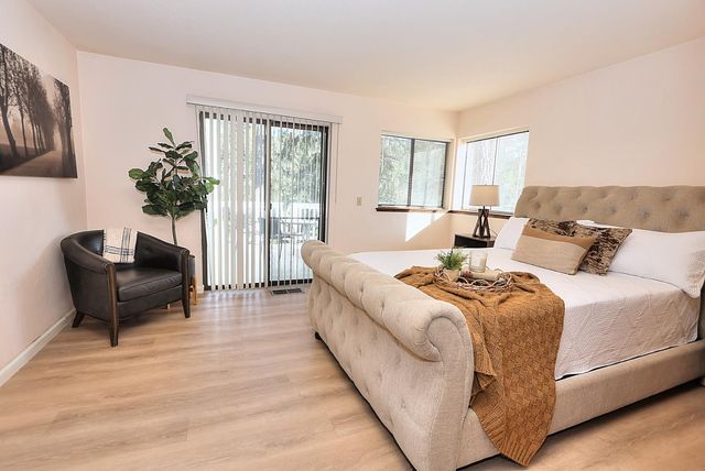 5421 Shooting Star Rd, Pollock Pines, CA 95726