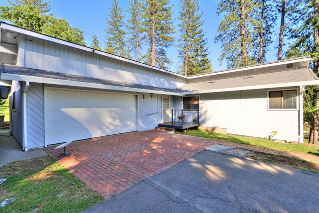 5421 Shooting Star Rd, Pollock Pines, CA 95726