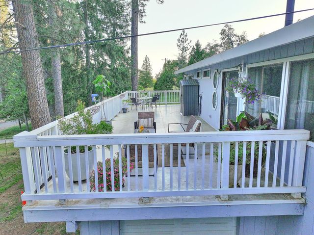 5421 Shooting Star Rd, Pollock Pines, CA 95726