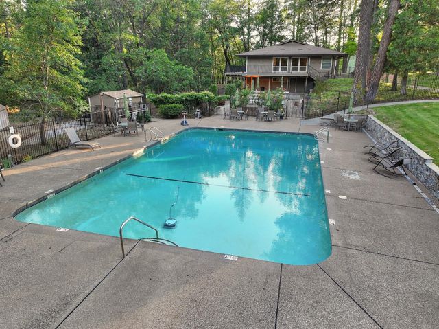 5421 Shooting Star Rd, Pollock Pines, CA 95726