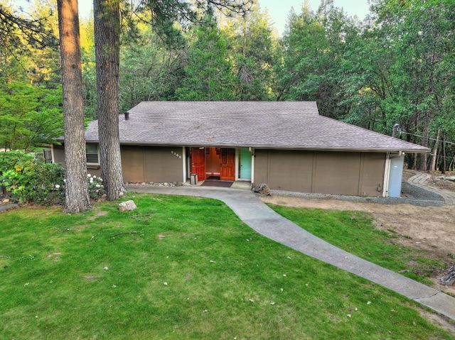 5421 Shooting Star Rd, Pollock Pines, CA 95726