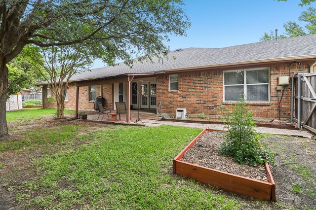 8205 Danbury Court, Rowlett, TX 75089