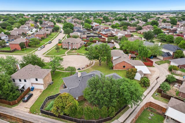 8205 Danbury Court, Rowlett, TX 75089
