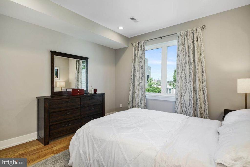 2711 W JEFFERSON ST #2, Philadelphia, PA 19121