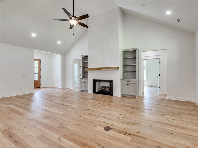 24 Roxburgh Drive, Bella Vista, AR 72715