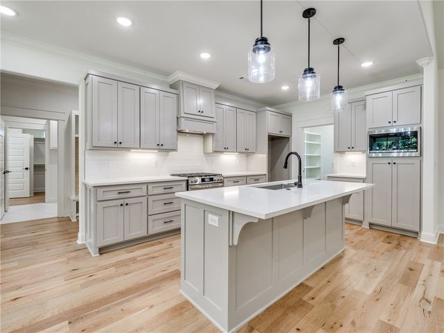24 Roxburgh Drive, Bella Vista, AR 72715