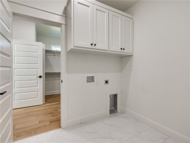 24 Roxburgh Drive, Bella Vista, AR 72715