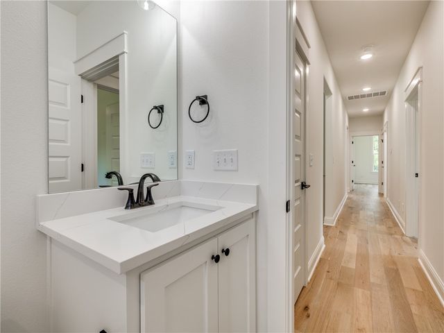 24 Roxburgh Drive, Bella Vista, AR 72715