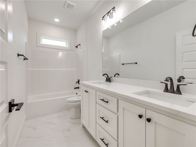 24 Roxburgh Drive, Bella Vista, AR 72715