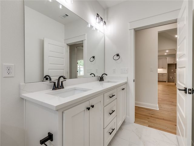 24 Roxburgh Drive, Bella Vista, AR 72715