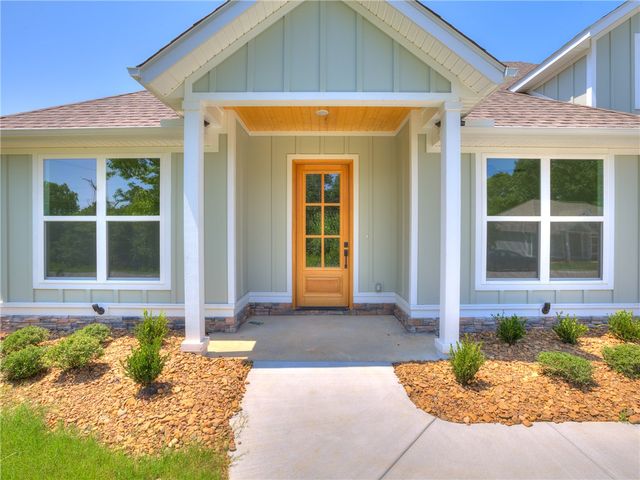 24 Roxburgh Drive, Bella Vista, AR 72715