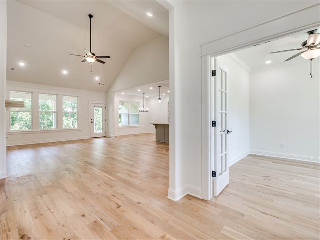 24 Roxburgh Drive, Bella Vista, AR 72715