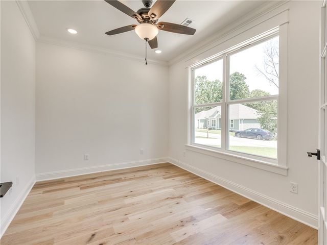 24 Roxburgh Drive, Bella Vista, AR 72715