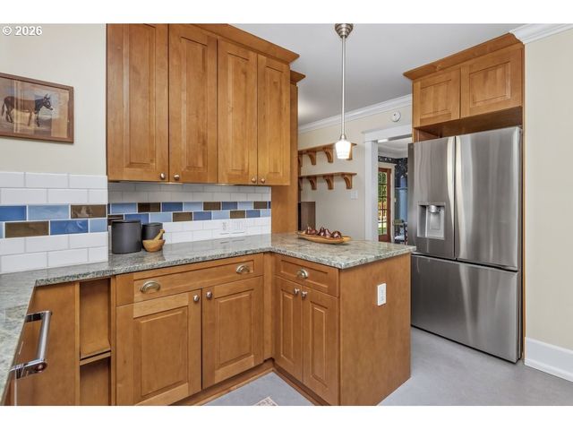 1833 Ne 48TH Ave, Portland, OR 97213