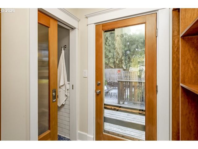 1833 Ne 48TH Ave, Portland, OR 97213