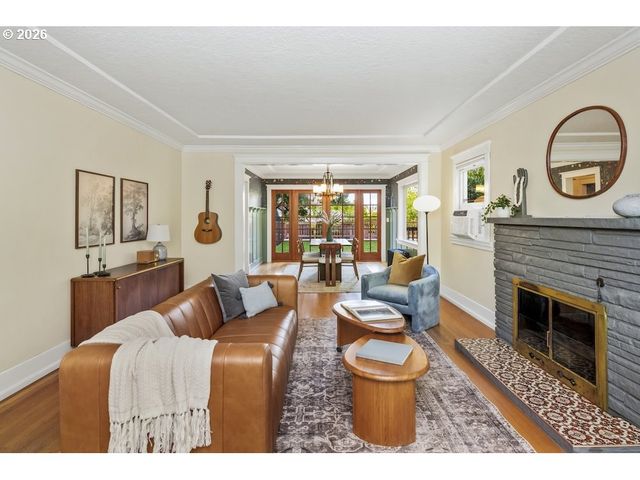 1833 Ne 48TH Ave, Portland, OR 97213