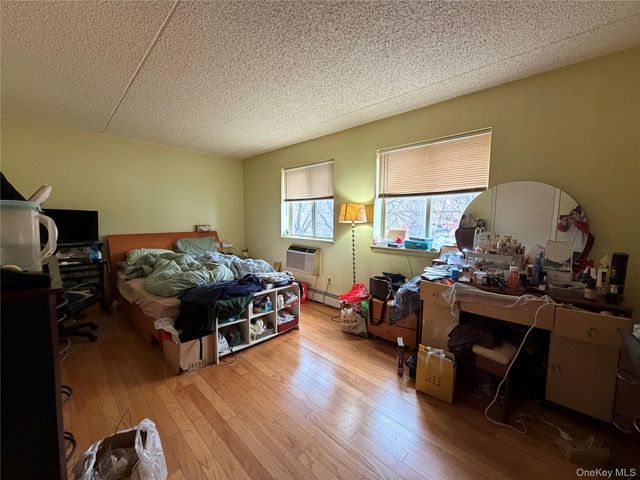 1305 34th Avenue, Astoria, NY 11106