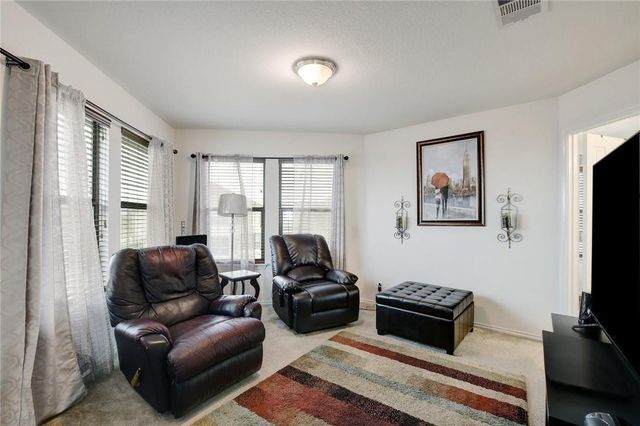 356 Matthews LN, Kyle, TX 78640