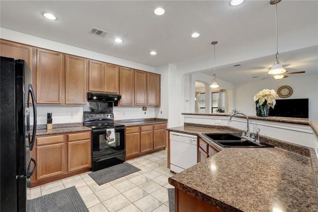 356 Matthews LN, Kyle, TX 78640