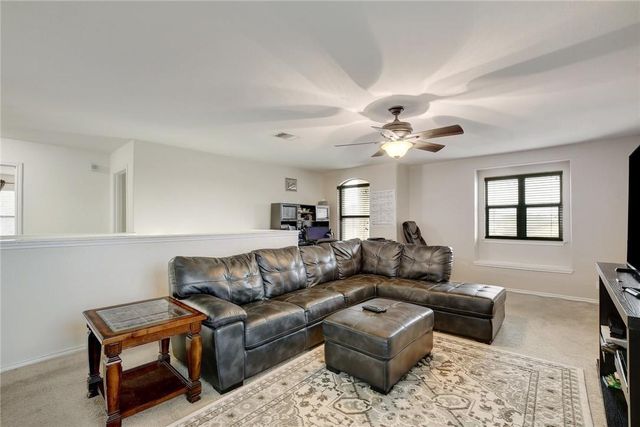 356 Matthews LN, Kyle, TX 78640