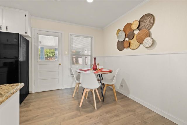 609 Norwood Drive, Hurst, TX 76053