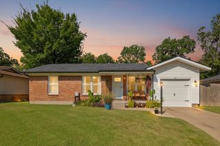 609 Norwood Drive, Hurst, TX 76053