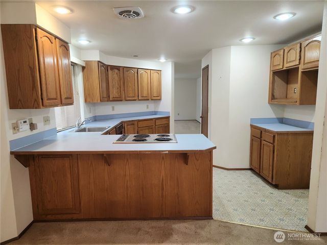 28718 207th Avenue SE, Kent, WA 98042