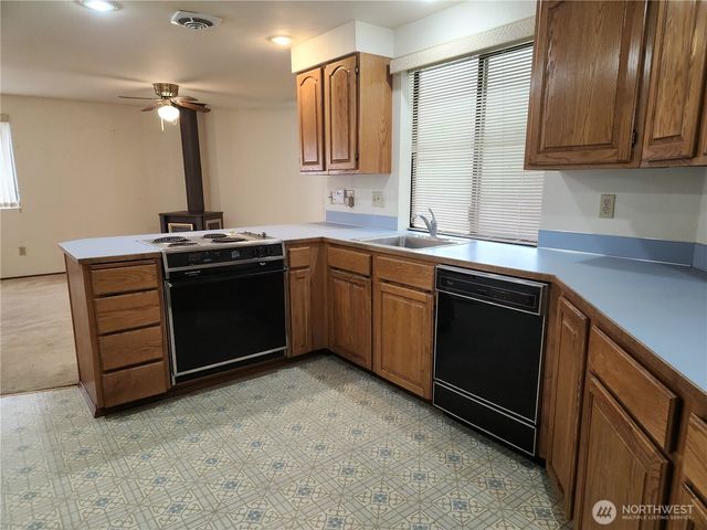 28718 207th Avenue SE, Kent, WA 98042