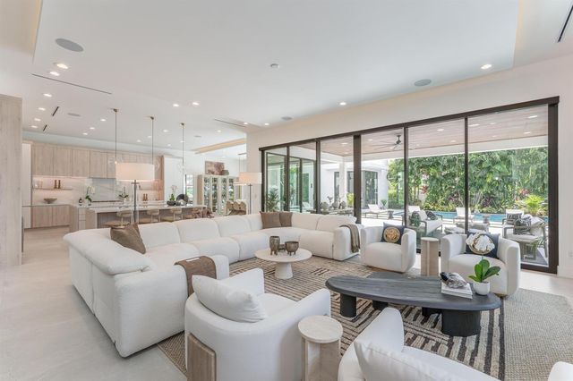 400 NE 4th Street, Boca Raton, FL 33432