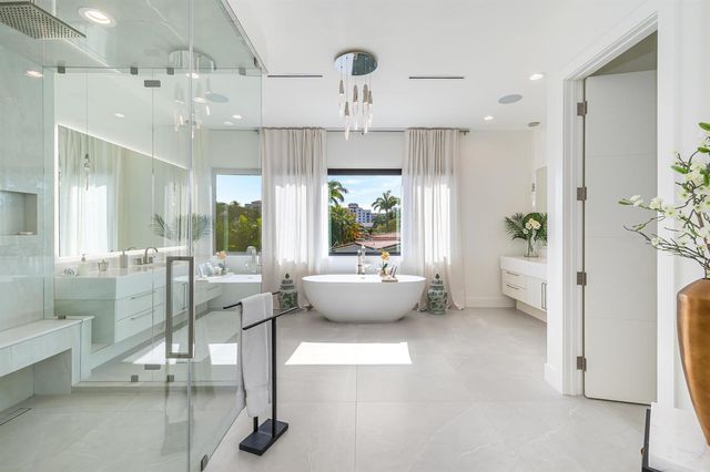 400 NE 4th Street, Boca Raton, FL 33432