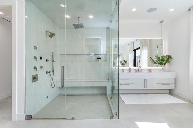 400 NE 4th Street, Boca Raton, FL 33432