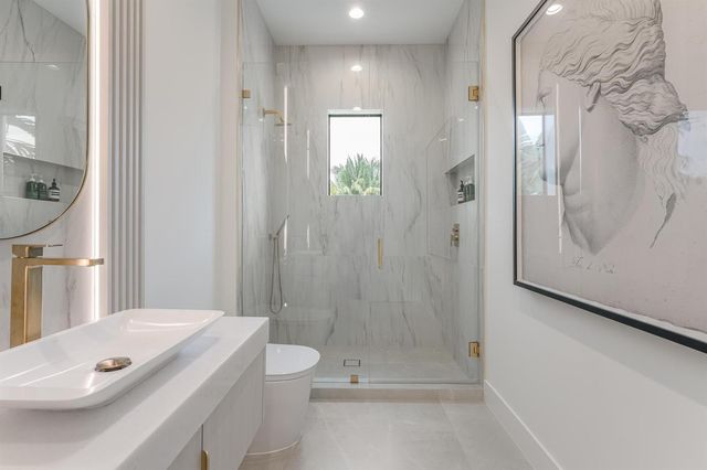 400 NE 4th Street, Boca Raton, FL 33432