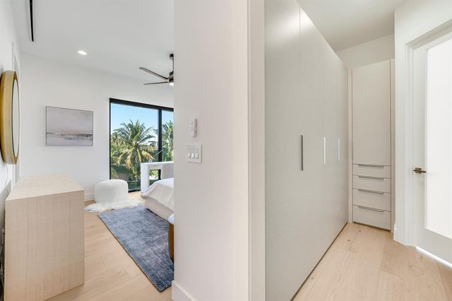 400 NE 4th Street, Boca Raton, FL 33432